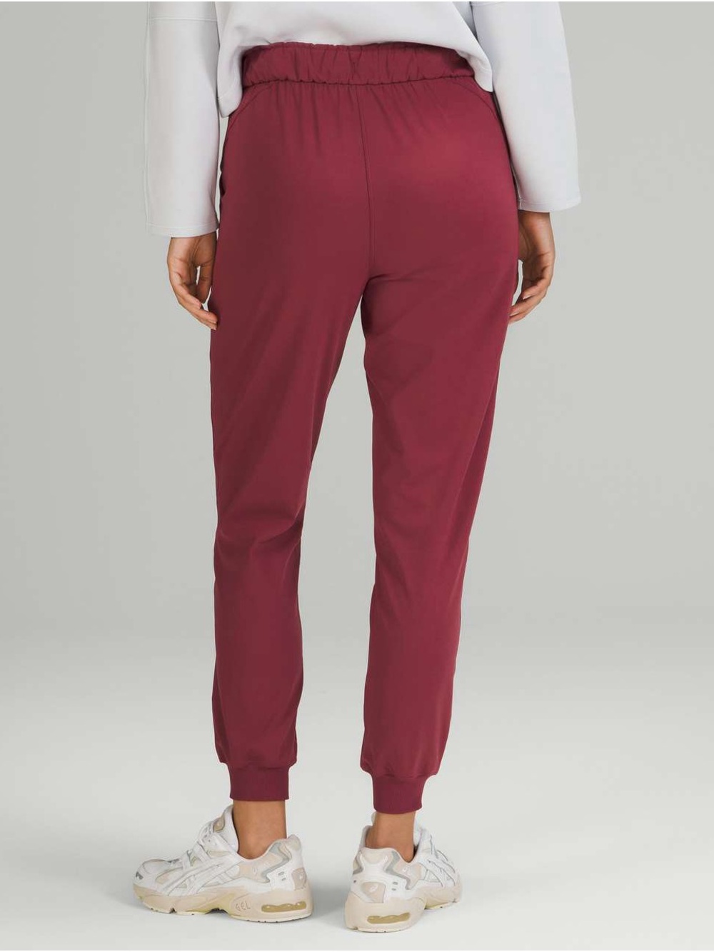 Lululemon Stretch Luxtreme High-Rise Jogger